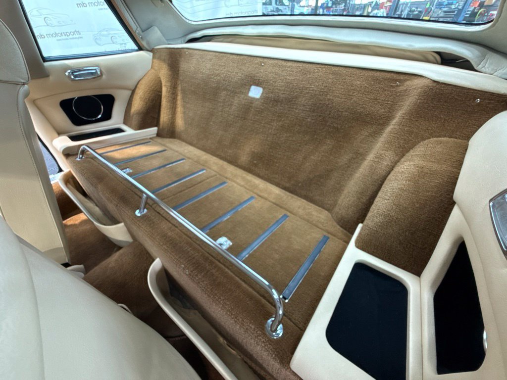 Used 1988 Jaguar XJS V12 Convertible RWD image 27