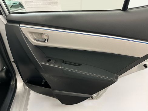 Used 2014 Toyota Corolla LE image 30