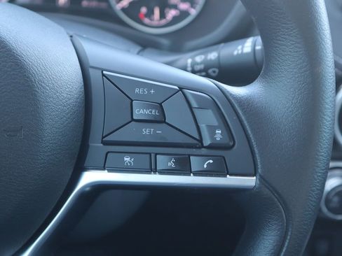 Used 2025 Nissan Sentra SV w/ Trunk Package image 19