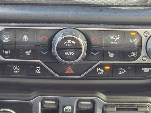 Used 2020 Jeep Wrangler Unlimited Rubicon w/ Advanced Safety Group AWD/4WD image 23