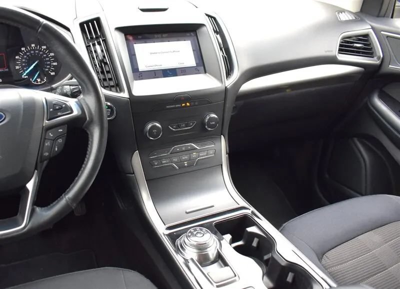 Used 2019 Ford Edge SEL FWD image 16