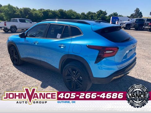 Used 2025 Chevrolet Trax ACTIV w/ Driver Confidence Package FWD image 5