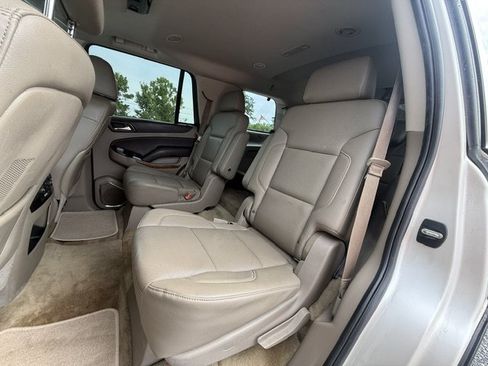 Used 2015 Chevrolet Tahoe LTZ RWD image 12