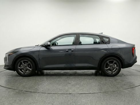 Used 2025 Kia K4 FWD image 5