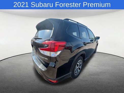 Used 2021 Subaru Forester Premium AWD/4WD image 16
