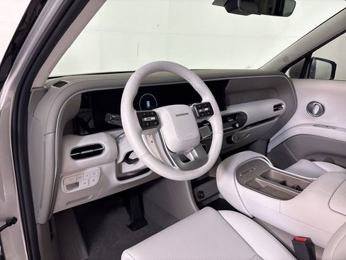 New 2026 Hyundai Palisade SEL Premium FWD image 18