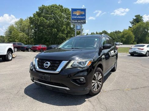 Used 2019 Nissan Pathfinder S AWD/4WD image 7