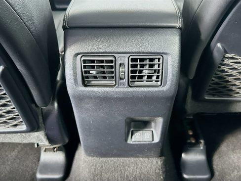 Used 2021 Toyota 4Runner Limited AWD/4WD image 27