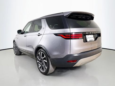 Used 2025 Land Rover Discovery S AWD/4WD image 7