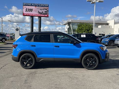 New 2026 Volkswagen Taos SE AWD/4WD image 28