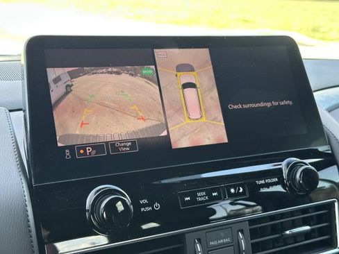 Used 2024 Nissan Armada SL w/ Midnight Edition Package image 31