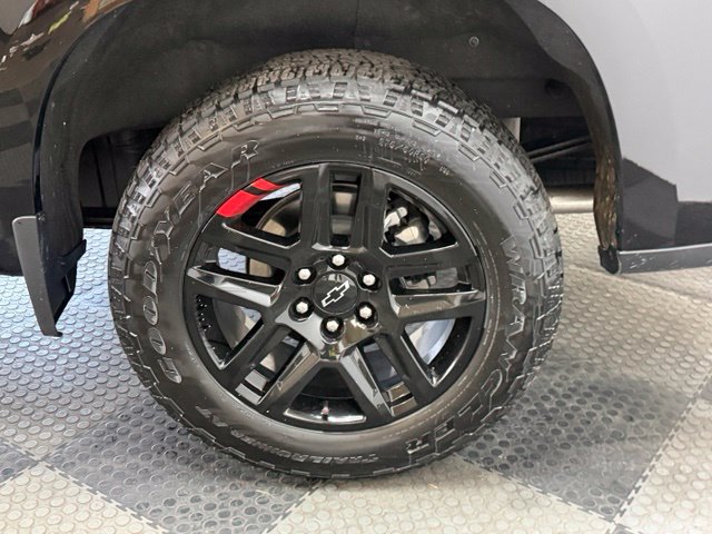 Used 2024 Chevrolet Silverado 1500 RST w/ Redline Edition AWD/4WD image 14