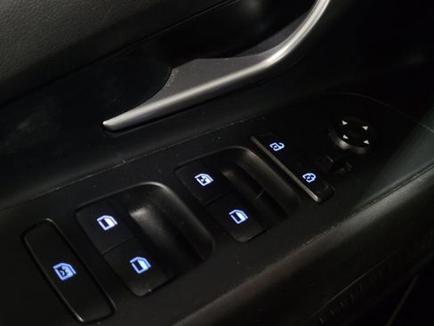 Used 2023 Hyundai Elantra SEL w/ Convenience Package image 27