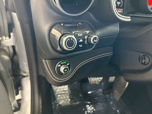 Used 2019 Ferrari Portofino Base image 53