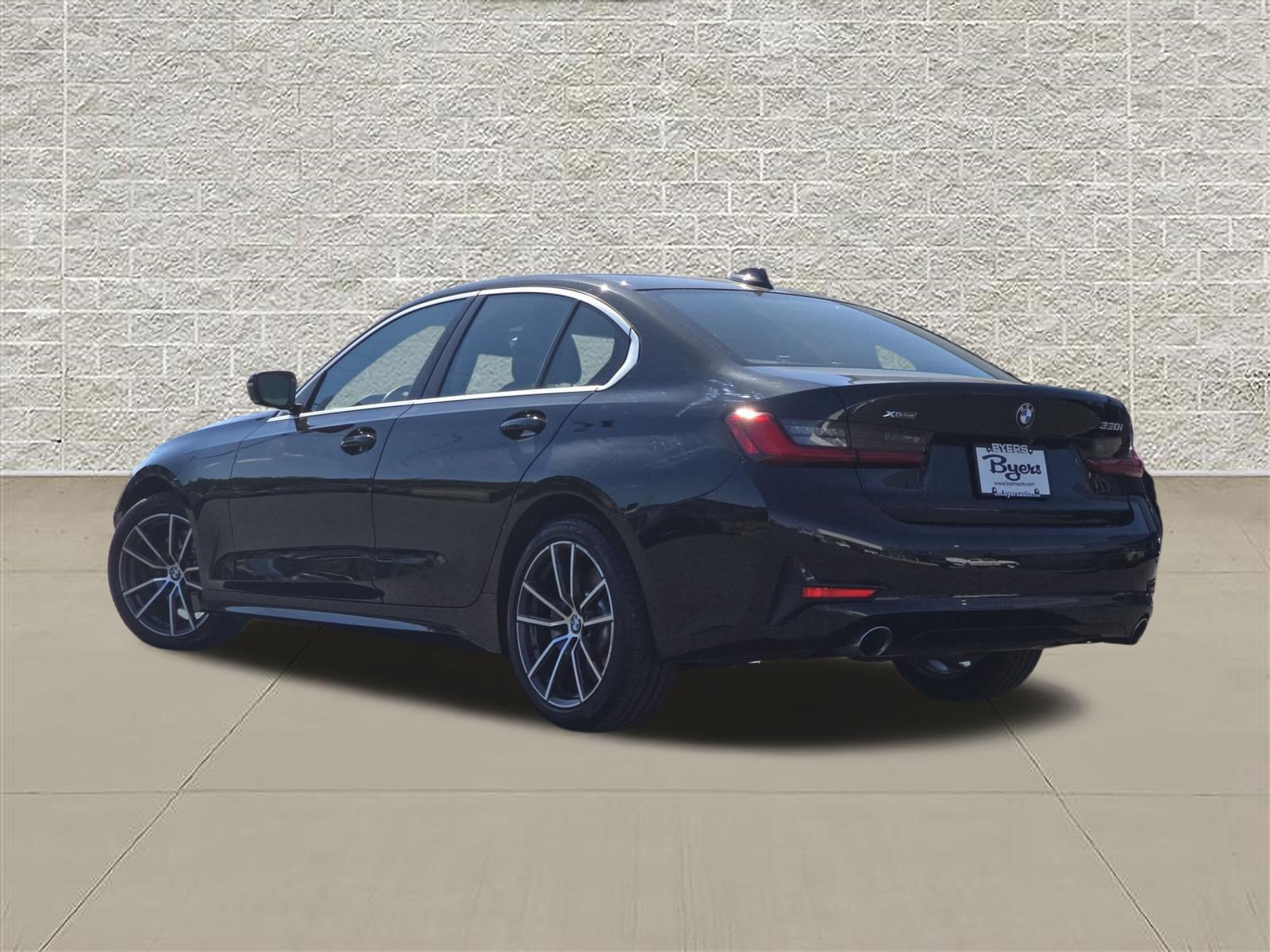 Used 2019 BMW 330i xDrive Sedan w/ Convenience Package AWD/4WD image 5