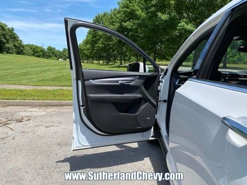 Used 2024 Cadillac XT6 Luxury w/ LPO, Floor Liner Package FWD image 14