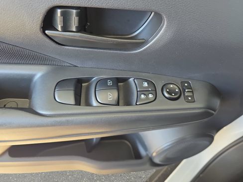 Certified 2025 Nissan Kicks Play S FWD image 26