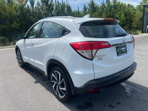 Used 2019 Honda HR-V Sport image 7