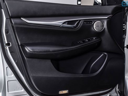 Used 2022 INFINITI QX55 Essential image 16