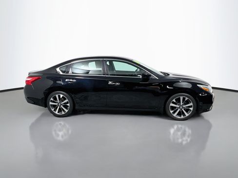 Used 2016 Nissan Altima 2.5 SR FWD image 3