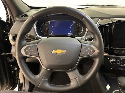 Used 2023 Chevrolet Traverse Premier image 22