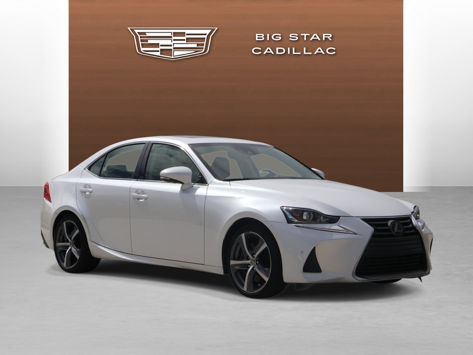 Used 2018 Lexus IS 300 w/ Comfort Package RWD image 7