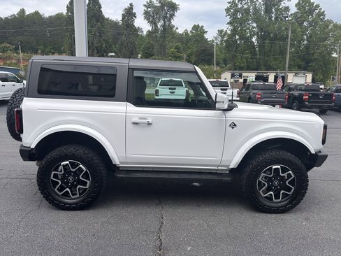 Used 2021 Ford Bronco Outer Banks AWD/4WD image 5