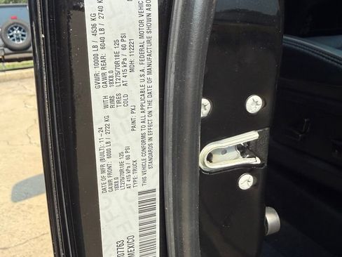 Used 2024 RAM 2500 Laramie w/ Safety Group AWD/4WD image 28