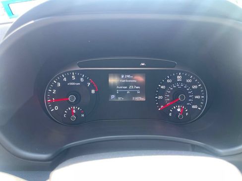 Used 2021 Kia Soul GT-Line FWD image 5