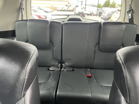 Used 2017 INFINITI QX80 4WD w/ Driver Assistance Package image 13
