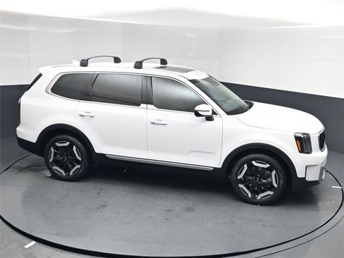New 2025 Kia Telluride EX image 13