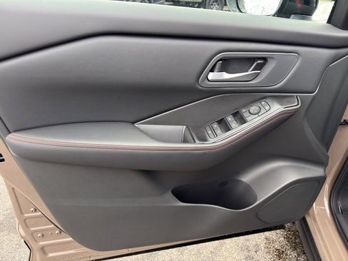 New 2026 Nissan Rogue SV AWD/4WD image 13