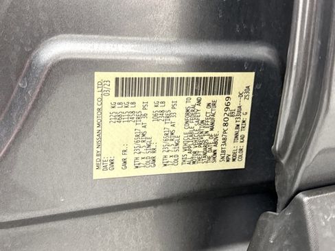Used 2023 Nissan Rogue S AWD/4WD image 11