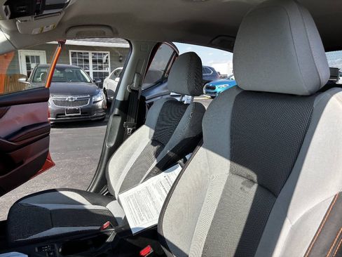Used 2019 Subaru Crosstrek 2.0i Premium w/ Eyesight System AWD/4WD image 15