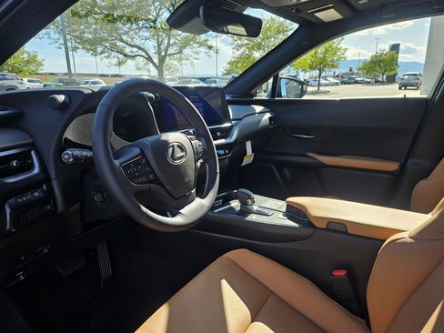 New 2026 Lexus UX 300h AWD image 10
