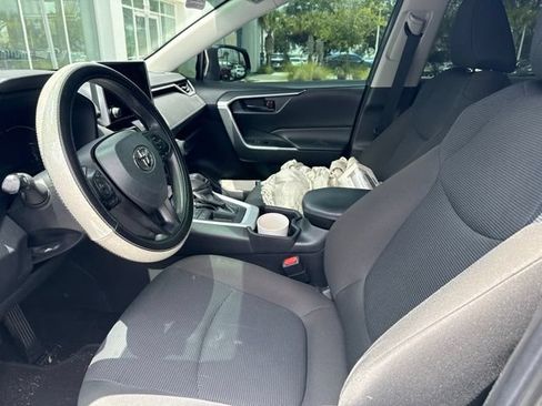 Used 2023 Toyota RAV4 LE FWD image 15