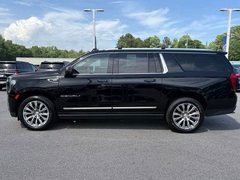 Used 2021 GMC Yukon XL Denali w/ Denali Premium Package AWD/4WD image 22