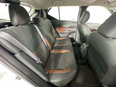 Used 2021 Nissan Kicks SR FWD image 23