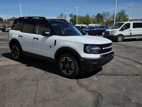 New 2026 Ford Bronco Sport Outer Banks AWD/4WD image 19