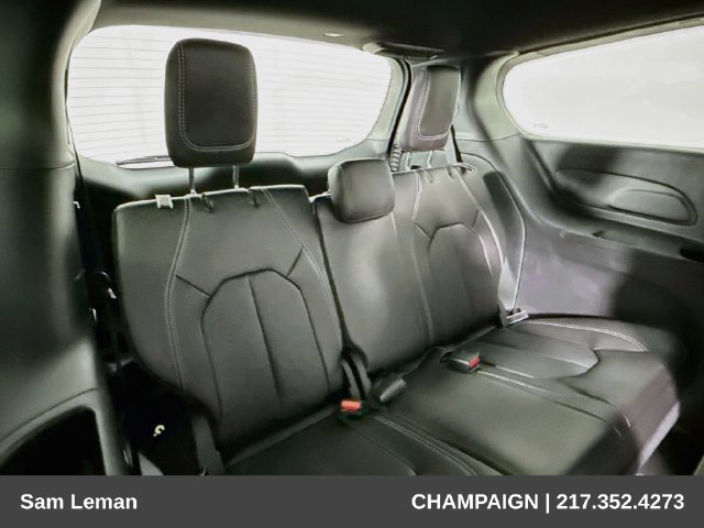 New 2027 Chrysler Pacifica Select FWD image 26