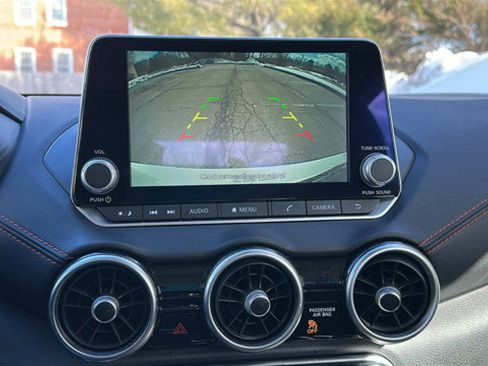 Certified 2024 Nissan Sentra SR image 17