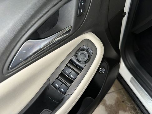 Certified 2022 Buick Encore GX Select image 8