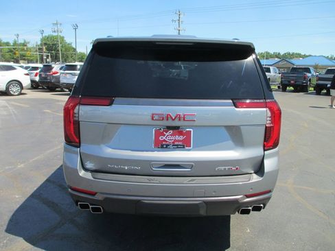 Used 2025 GMC Yukon XL AT4 Ultimate AWD/4WD image 6