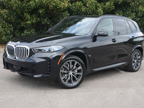 Used 2026 BMW X5 xDrive40i w/ M Sport Package AWD/4WD image 10
