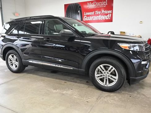 Used 2022 Ford Explorer XLT w/ Equipment Group 202A AWD/4WD image 4