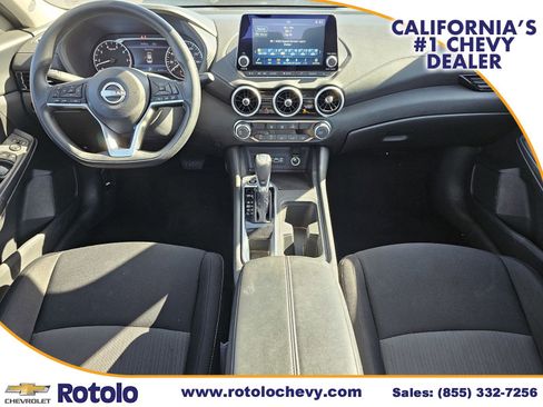 Used 2025 Nissan Sentra SV FWD image 17