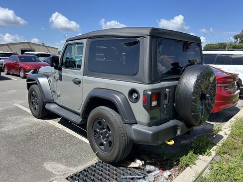 Used 2022 Jeep Wrangler Sport AWD/4WD image 5