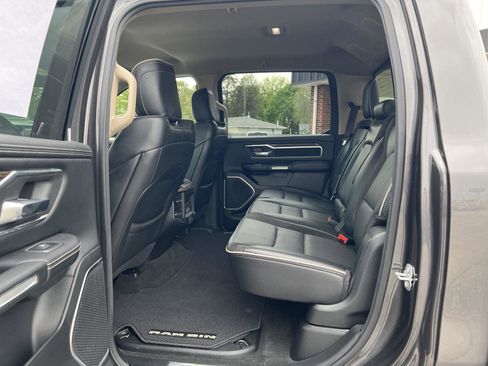 Used 2020 RAM 1500 Laramie AWD/4WD image 45