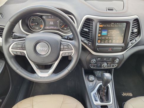 Used 2015 Jeep Cherokee Limited AWD/4WD image 11