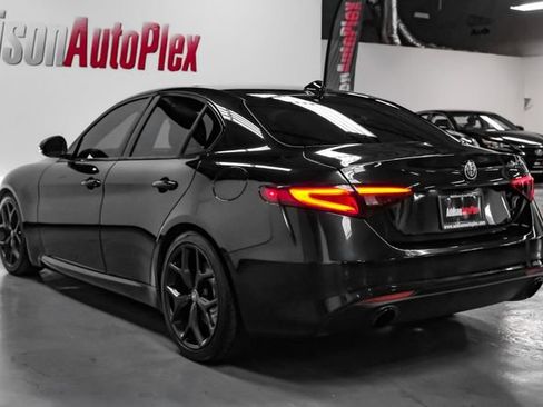 Used 2020 Alfa Romeo Giulia w/ Nero Edizione RWD image 11